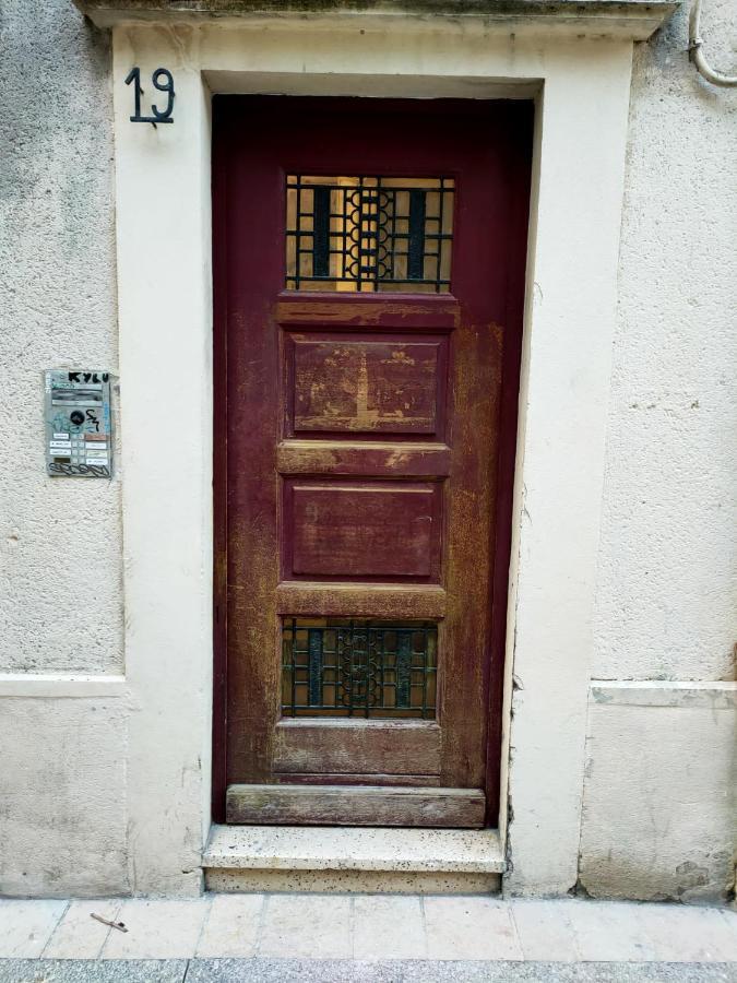 Studio Au Coeur Historique De Montpellier, 2 Personnes Et Wifi Exteriör bild